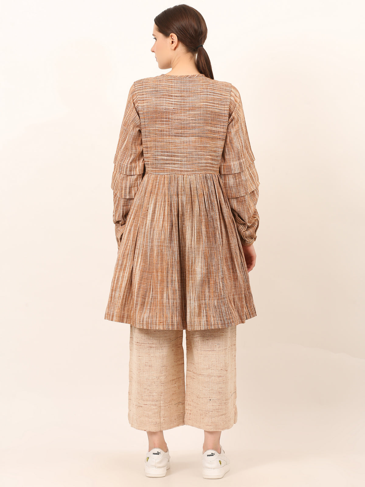 Jharna kurti